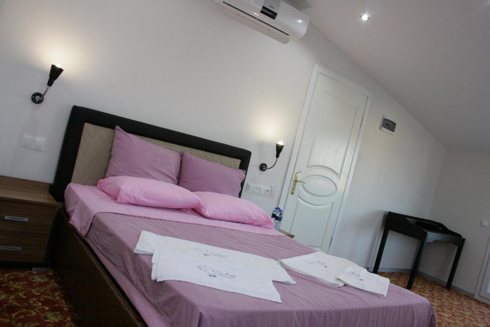 Sakran Hotel Yenisakran Habitación foto